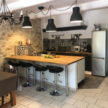 Maison De Village En Duo Avec 150M2 Au Rdc Et La Suite Parentale Ou En Famille Avec 4 Chambres 250M2 Interieur Montfaucon  외부 사진